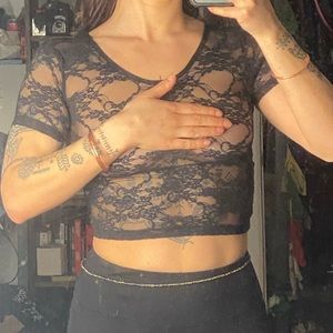 Black Lace T Shirt scoop neck size SM- stretch